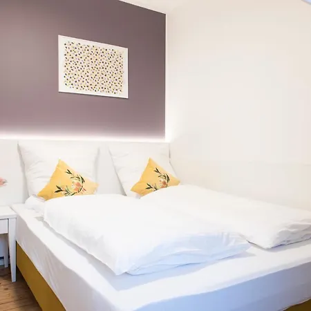 Aparthotel Am Bahnhof In *