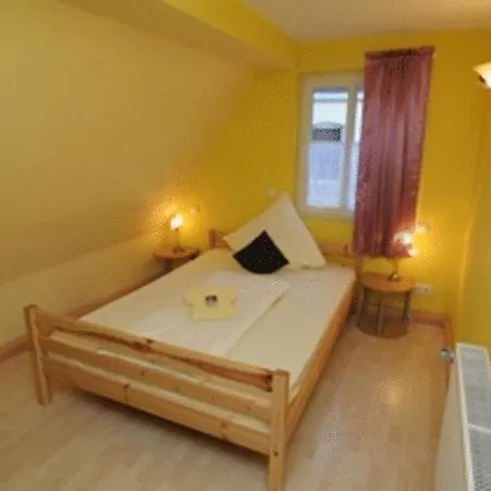 Hirsch Garni 2*