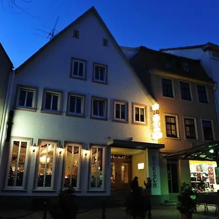 Hirsch Garni
