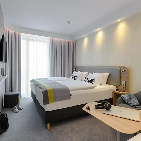 Express - By Ihg 3*