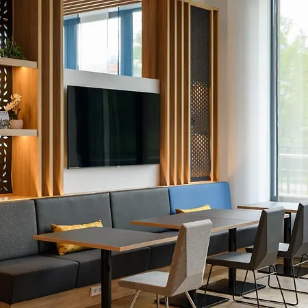Express - By Ihg 3*