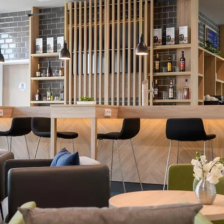 Express - By Ihg Hotel 3*