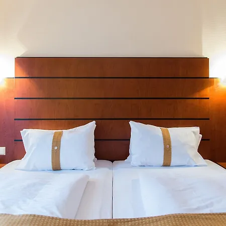 Hotel Mitte 4*