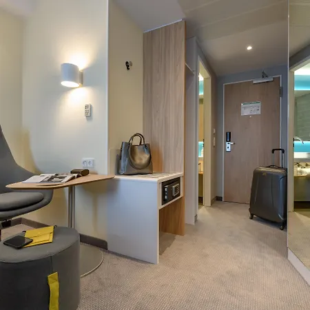 Express - By Ihg 3*