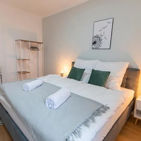 Peter - 90qm, 3 Schlafzimmer, Kueche, Wohnzimmer, Balkon, Netflix Apartamento Fulda