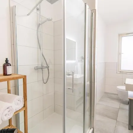 Peter - 90qm, 3 Schlafzimmer, Kueche, Wohnzimmer, Balkon, Netflix Apartamento Fulda