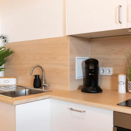 Apartamento Peter - 90qm, 3 Schlafzimmer, Kueche, Wohnzimmer, Balkon, Netflix *