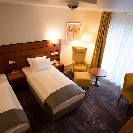 Hotel Mitte 4*