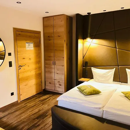 Hotel Metzgerei Drei Linden 3*