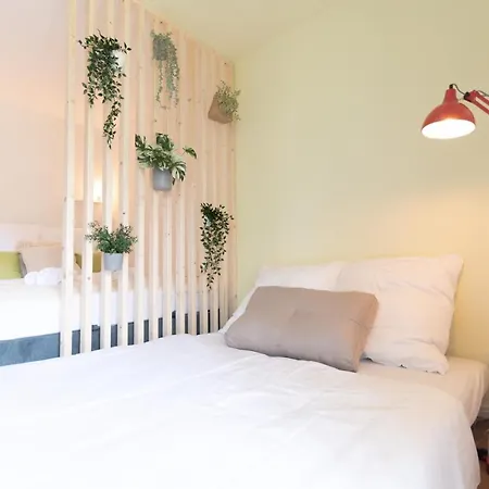 Peter Apartments- Mit Eigenem Eingang I 30qm I Zentrale Lage I Bad I Kueche I Terrasse I Tv * Fulda