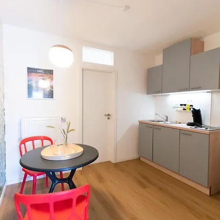 Apartment Peter Apartments- Mit Eigenem Eingang I 30qm I Zentrale Lage I Bad I Kueche I Terrasse I Tv