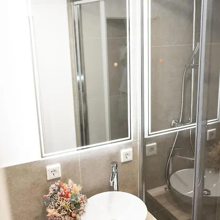 Aparthotel House Of Blooms *