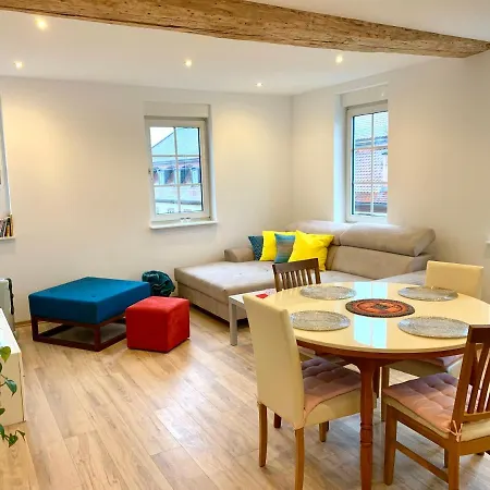 Apartment Heimat: Cozy Altstadt With Netflix & Wlan Fulda