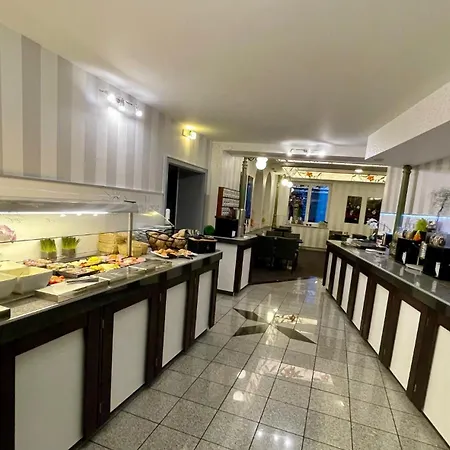 Am Schloss Hotel 3*
