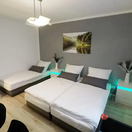 3-zimmer 84qm Mit Separatem Eingang Apartment