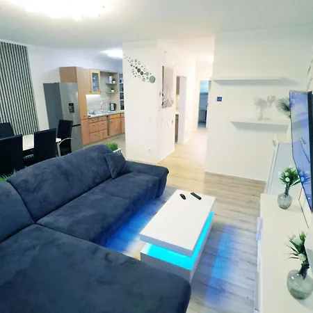 Apartment 3-zimmer 84qm Mit Separatem Eingang