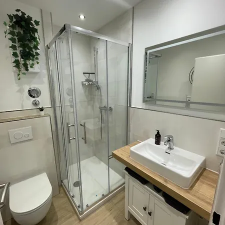 Apartment Helles Zum Wohlfuehlen