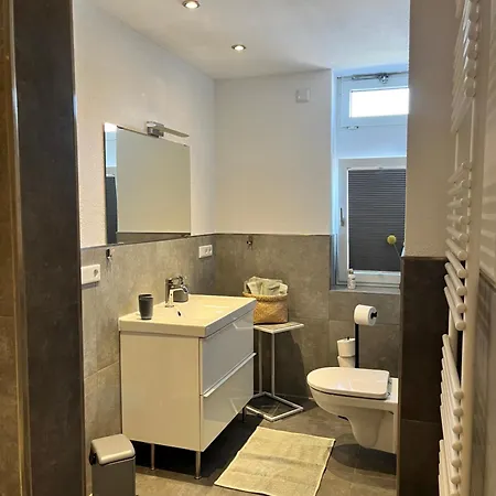 Moderne ,zentrumsnahe In Apartamento