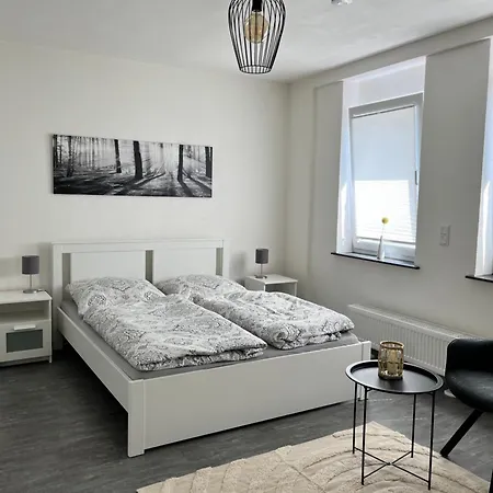 Moderne ,zentrumsnahe In Apartamento *