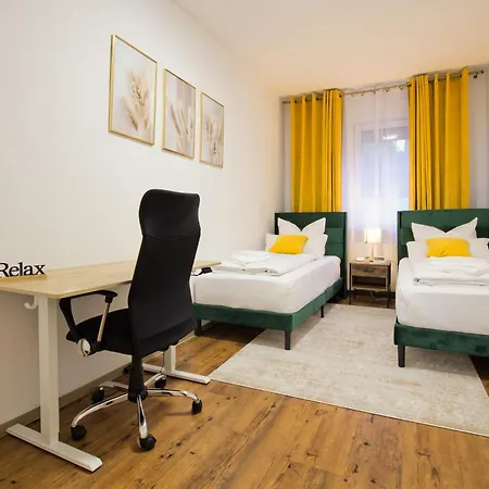 Apartment Living La Christal Mit Workspace & Games Fulda