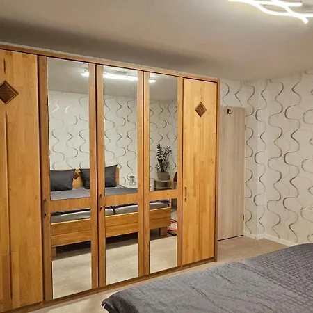 Neuenberg Apartment