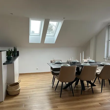 Mama Apartamento