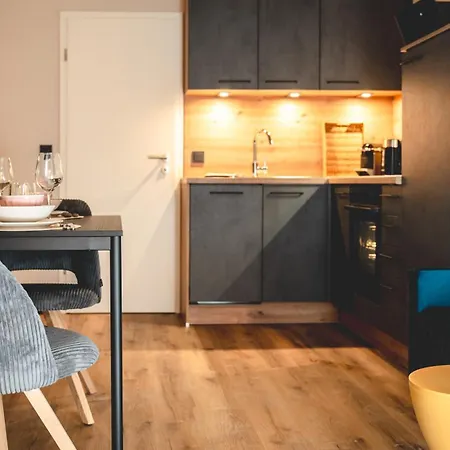 Apartment Holodeck *