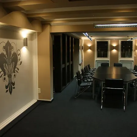 Am Schloss Hotel 3*