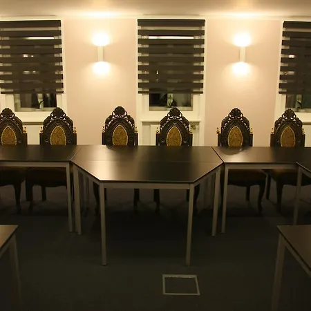 Am Schloss Hotel 3*