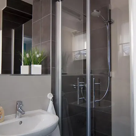 Komfortable Apartment-wohnung Casa de hóspedes