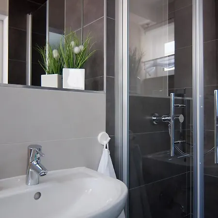 Komfortable Apartment-wohnung Casa de hóspedes *