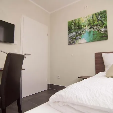 Komfortable Apartment-wohnung Casa de hóspedes