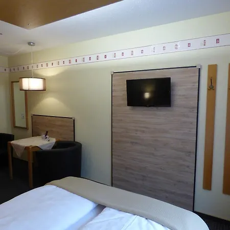 Hotel Nussknacker 2*