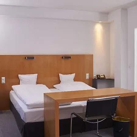 Romantichotel Goldener Karpfen Hotel
