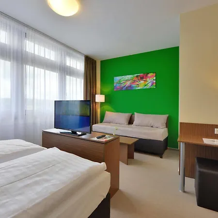 Invite Hauptbahnhof Hotel 3*