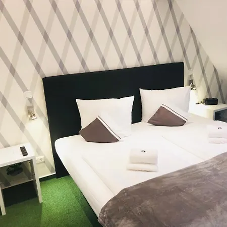 Am Schloss Hotel 3*