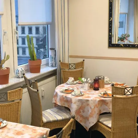 Hotel Peterchens Mondfahrt 3*