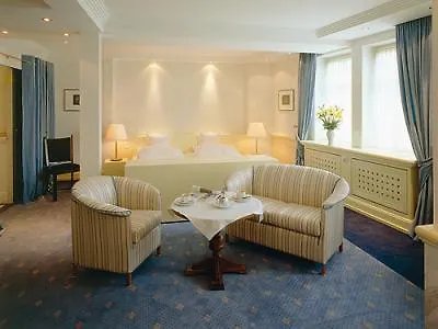 Romantichotel Goldener Karpfen Hotel 4*